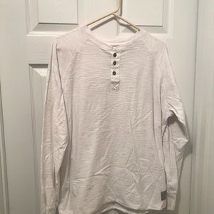 Long sleeve 3 button light sweater